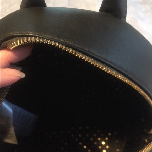 Really rare Disney Animators collection backpack - Picture 7 of 11